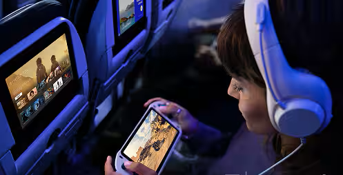 ഹെഡ്‌ഫോൺ ധരിച്ചില്ലെങ്കിൽ യുണൈറ്റഡ് എയർലൈൻസിൽ വിലക്ക്.