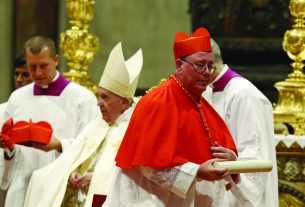 കത്തോലിക്കാ സഭ നിലനില്ക്കണമെങ്കില് സ്ത്രീകളെയും വൈദികരാക്കണമെന്ന് കര്ദ്ദിനാള്