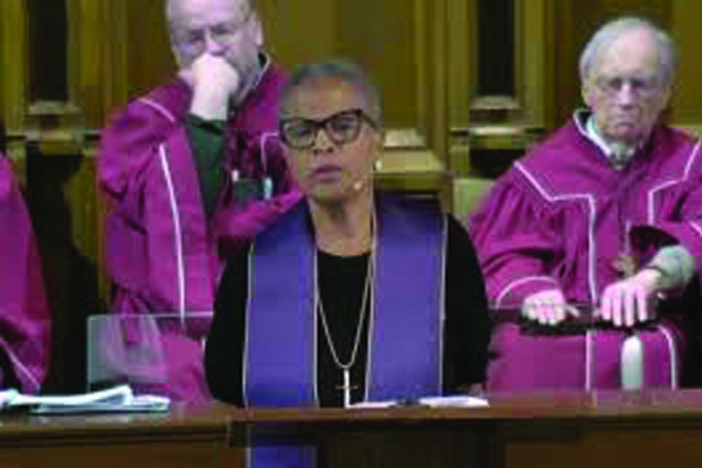 ബൈബിളിനു മൂന്നാം നിയമം വേണമെന്നു ലെസ്ബിയന്‍ ബിഷപ്പ്: വ്യാപകമായ പ്രതിഷേധം.