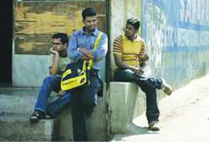 വടക്കേ ഇന്ത്യന് ഗ്രാമങ്ങളിലെ കൌമാരക്കാരില് കടുത്ത മാനസീകാരോഗ്യ പ്രശ്നങ്ങളുണ്ടെന്നു പഠനം