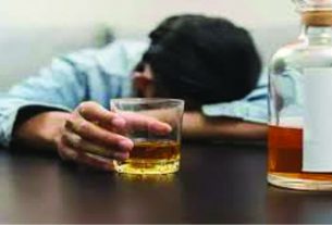 കേരളത്തില് മദ്യപന്മാര് കൂടുന്നു: നാലില് ഒരാള് മദ്യപിക്കുന്നു
