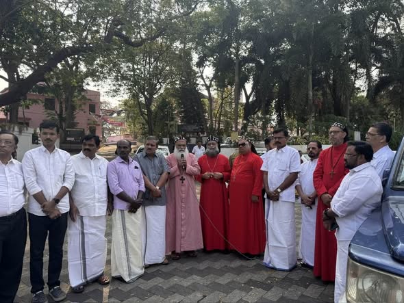 ക്രിസ്ത്യൻ അലൈൻസ് സംഘടിപ്പിച്ച വാഹന പ്രചരണ ജാഥ കോന്നിയിൽ തുടങ്ങി.