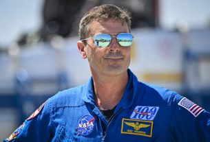 കുരിശ് കണ്ട് വികാരാധീനനായതായി ബഹിരാകാശ ദൗത്യം കഴിഞ്ഞ് മടങ്ങിയെത്തിയ നാസ ബഹിരാകാശ സഞ്ചാരി