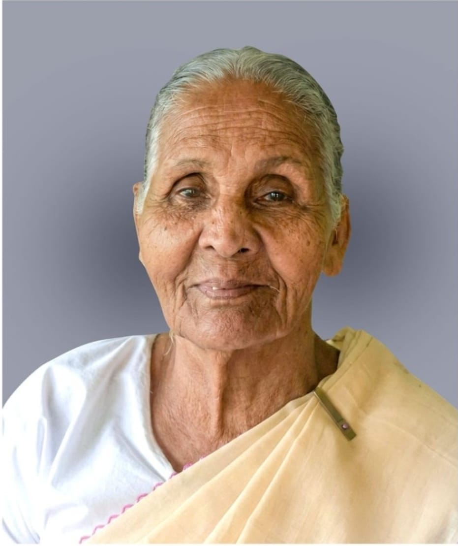കോലഞ്ചേരി മംഗലത്തുനട കളത്തിക്കുടി അന്നമ്മ പൗലോസ് (90) നിത്യതയിൽ