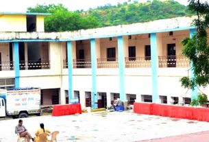 രാജസ്ഥാനിലെ ദുംഗർപൂർ ജില്ലയിൽ പ്രവർത്തിച്ചിരുന്ന സെന്റ് പോൾസ് സ്കൂളിന്റെ പ്രവർത്തനാനുമതി നിഷേധിച്ചു.