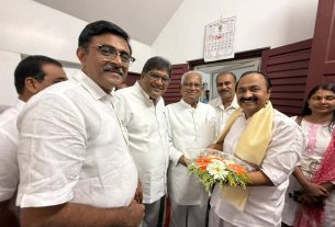 നിയുക്ത കേരള സംസ്ഥാന മുഖ്യമന്ത്രി ബഹുമാനപ്പെട്ട ശ്രീ. വി ഡി സതീശന് ഇന്ത്യ പെന്തകോസ്ത് ദൈവസഭ കേരള സ്റ്റേറ്റ് അംഗങ്ങൾ അനുമോദനങ്ങൾ അറിയിച്ചു.