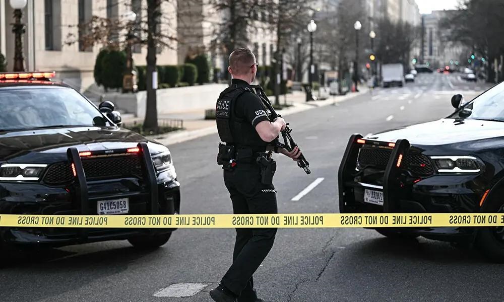 Shooting near White House; Security lockdown News: Prasad arson
